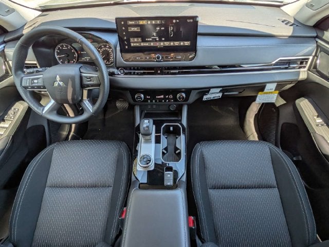 2026 Mitsubishi Outlander ES