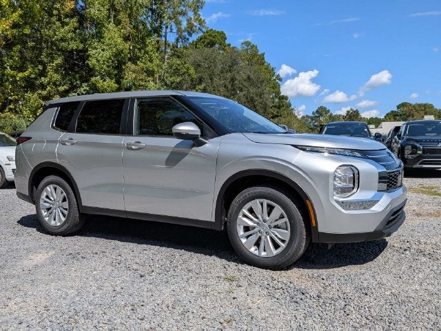 2026 Mitsubishi Outlander ES