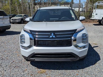 2026 Mitsubishi Outlander ES