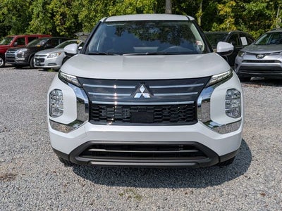 2026 Mitsubishi Outlander ES