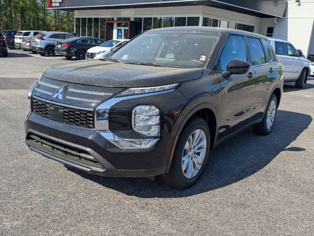 2026 Mitsubishi Outlander ES