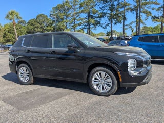 2026 Mitsubishi Outlander ES