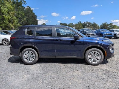2026 Mitsubishi Outlander ES