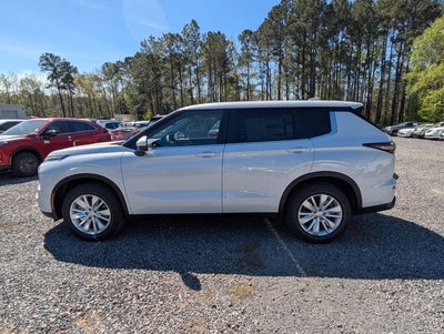 2026 Mitsubishi Outlander ES