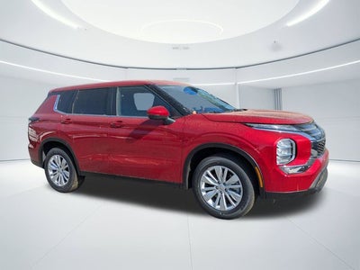 2026 Mitsubishi Outlander ES