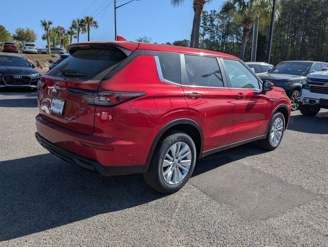 2026 Mitsubishi Outlander ES