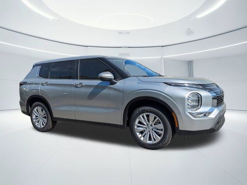 2026 Mitsubishi Outlander ES