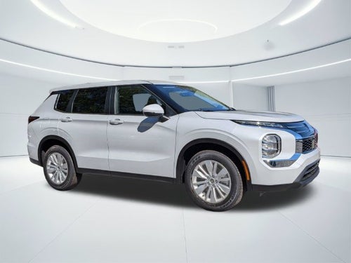 2026 Mitsubishi Outlander ES
