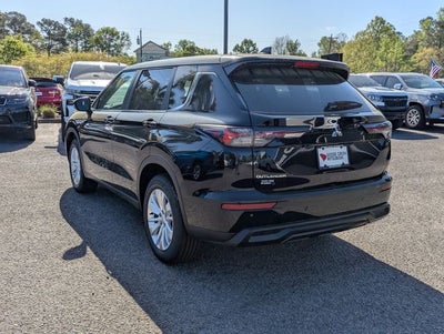 2026 Mitsubishi Outlander ES