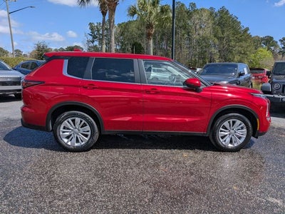 2026 Mitsubishi Outlander ES