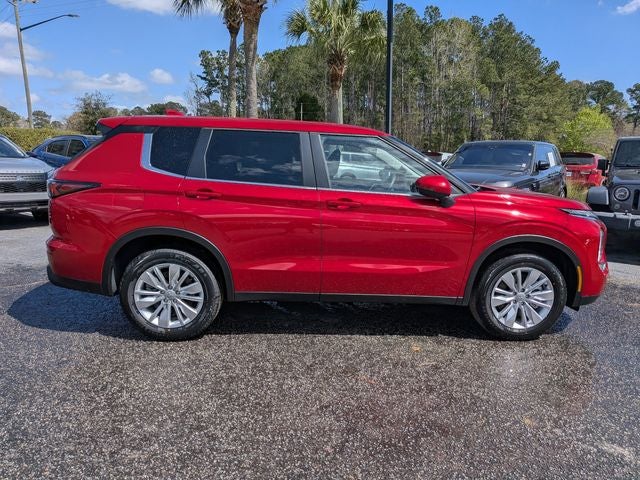 2026 Mitsubishi Outlander ES