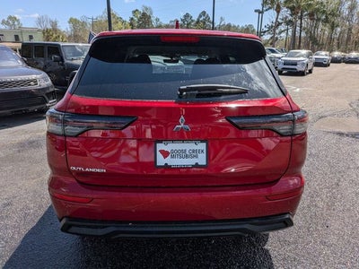 2026 Mitsubishi Outlander ES