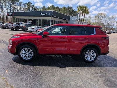 2026 Mitsubishi Outlander ES