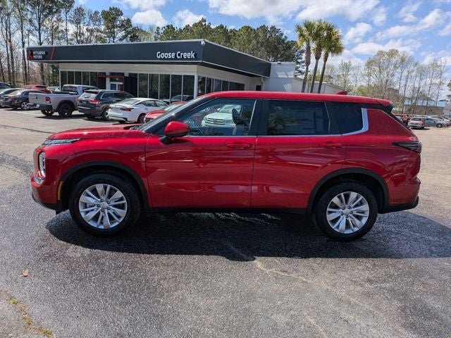 2026 Mitsubishi Outlander ES