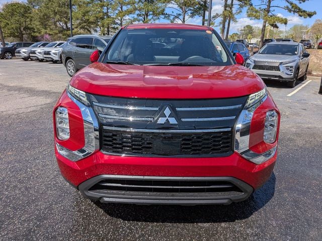 2026 Mitsubishi Outlander ES