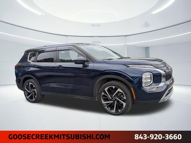 2024 Mitsubishi Outlander SE 2WD's photo
