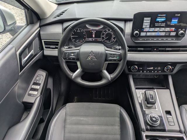2024 Mitsubishi Outlander SE