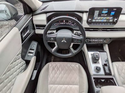 2022 Mitsubishi Outlander SEL