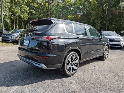 2025 Mitsubishi Outlander SE