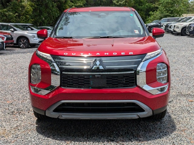 2025 Mitsubishi Outlander SE