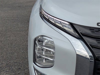 2024 Mitsubishi Outlander SE Black Edition