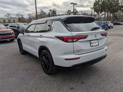 2024 Mitsubishi Outlander SE Black Edition