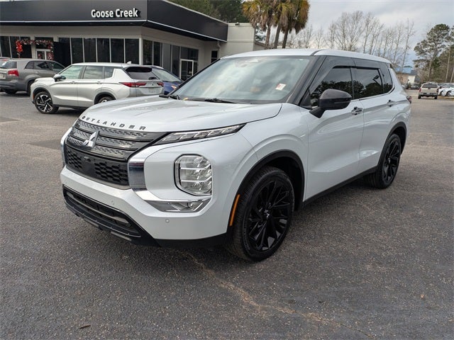 2024 Mitsubishi Outlander SE Black Edition