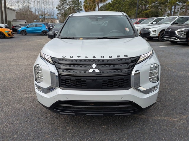 2024 Mitsubishi Outlander SE Black Edition