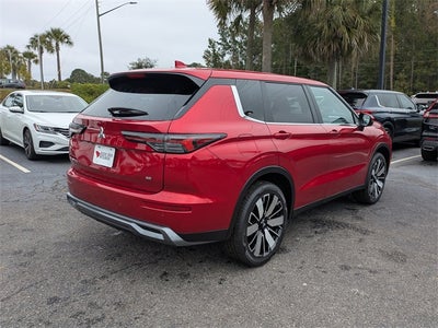 2025 Mitsubishi Outlander SE