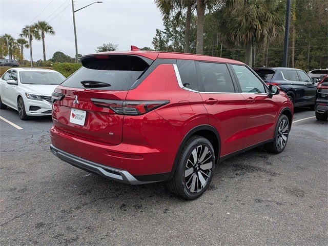 2025 Mitsubishi Outlander SE