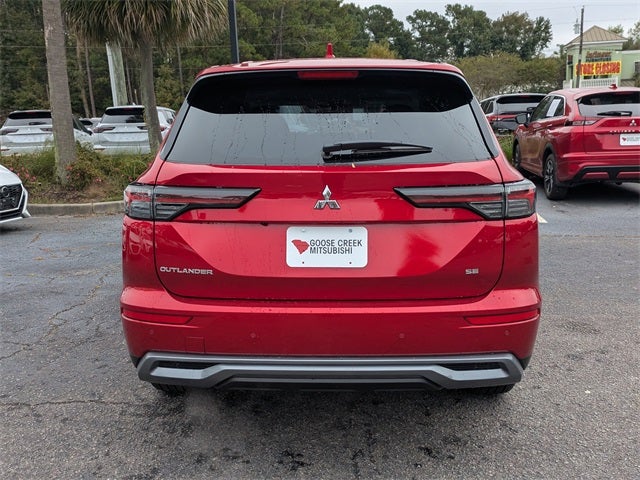 2025 Mitsubishi Outlander SE
