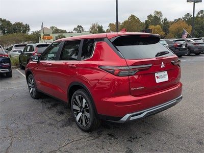 2025 Mitsubishi Outlander SE