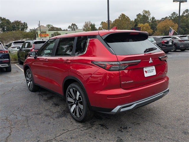 2025 Mitsubishi Outlander SE