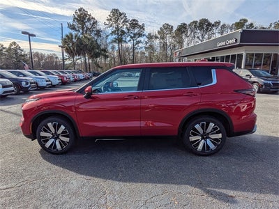 2025 Mitsubishi Outlander SE