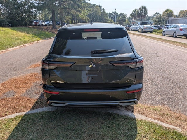 2025 Mitsubishi Outlander SE