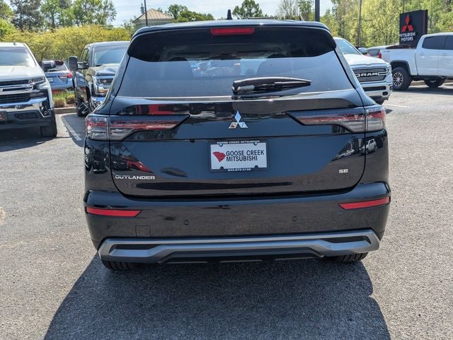 2026 Mitsubishi Outlander SE