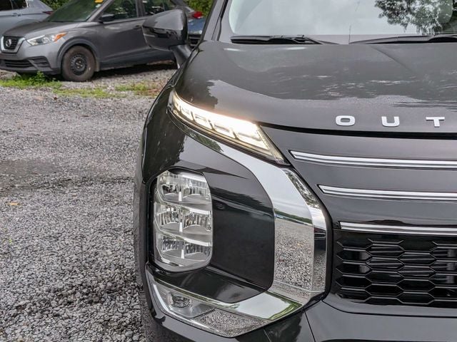 2026 Mitsubishi Outlander SE
