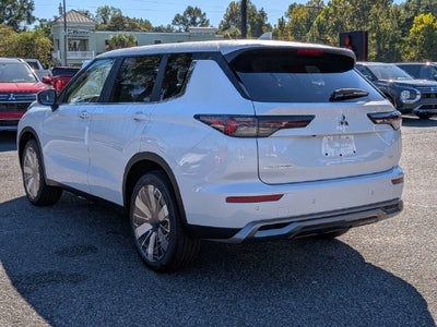 2026 Mitsubishi Outlander SE