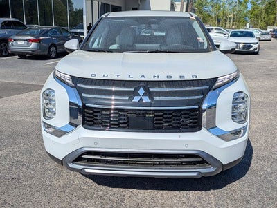 2026 Mitsubishi Outlander SE