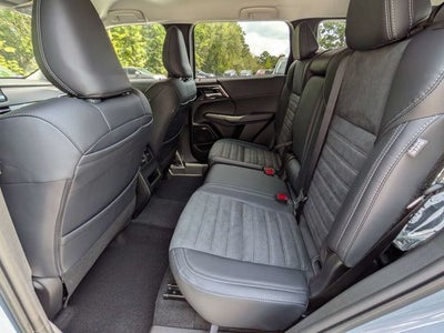 2026 Mitsubishi Outlander SE