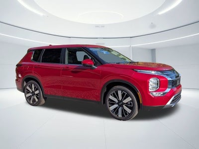 2026 Mitsubishi Outlander SE