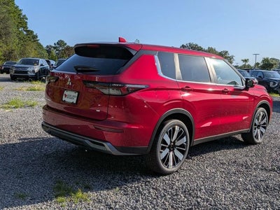 2026 Mitsubishi Outlander SE