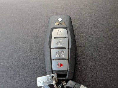 2026 Mitsubishi Outlander SE