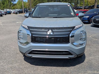 2026 Mitsubishi Outlander SE