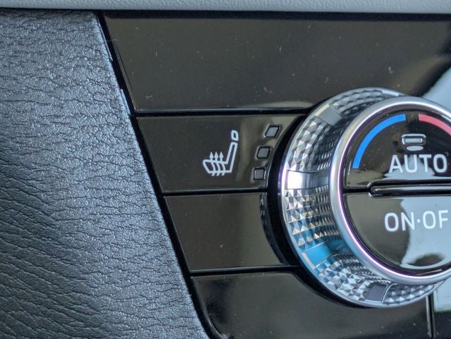 2026 Mitsubishi Outlander Base