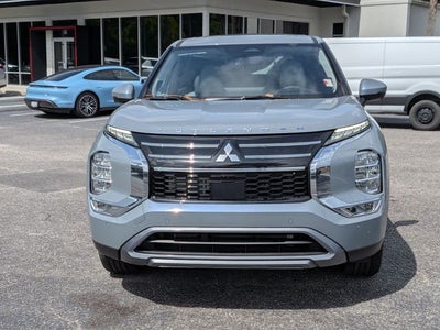2026 Mitsubishi Outlander SE