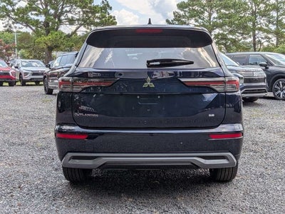 2026 Mitsubishi Outlander SE