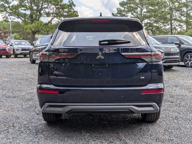 2026 Mitsubishi Outlander SE