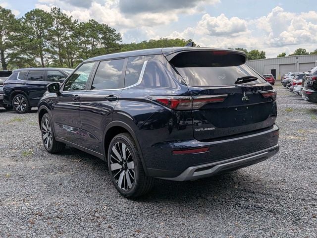 2026 Mitsubishi Outlander SE