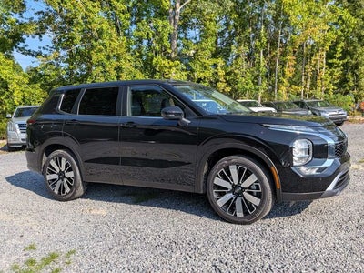 2026 Mitsubishi Outlander SE